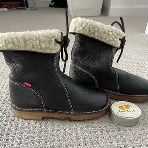 Arhus Duckfeet boots and leather care